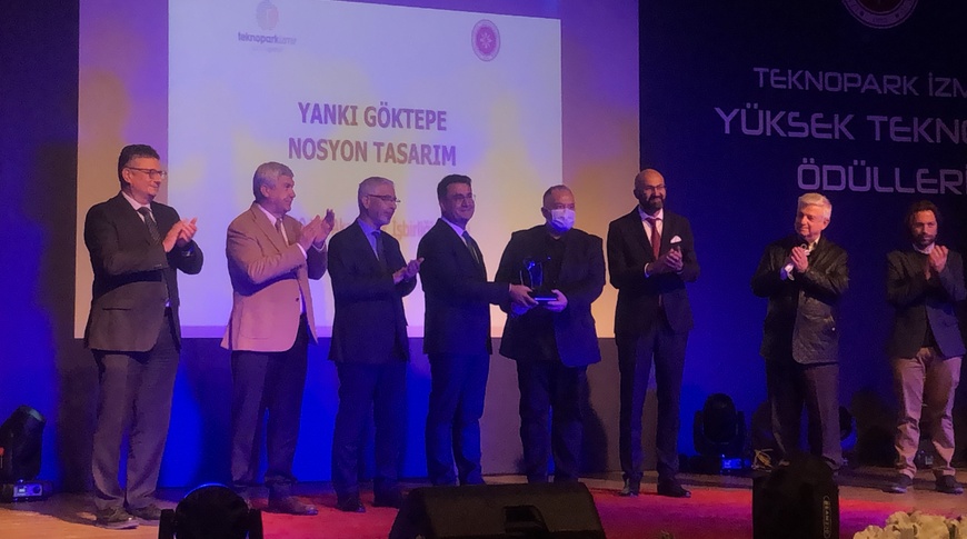 Teknopark İzmir 'Yüksek Teknoloji Ödülü' aldık. 